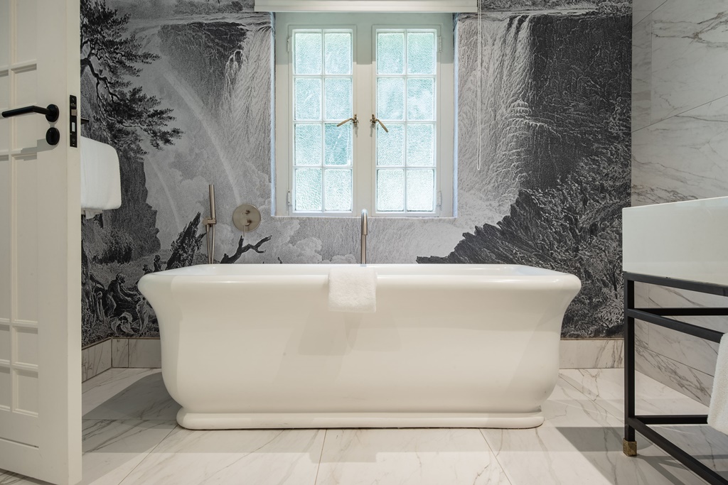 The Victoria Falls Hotel - Image 4